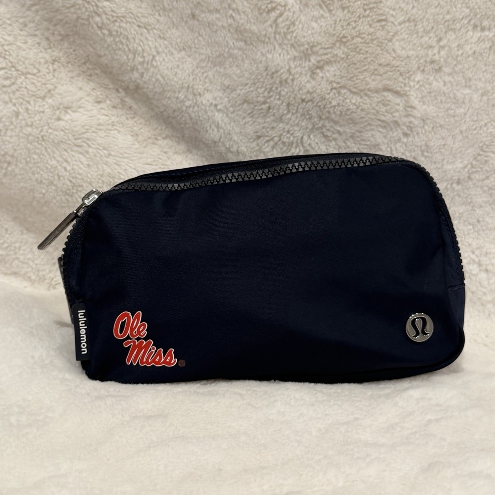 NEW Lululemon x Ole Miss RARE Navy Blue SEC Football Crossbody Belt Bag Purse